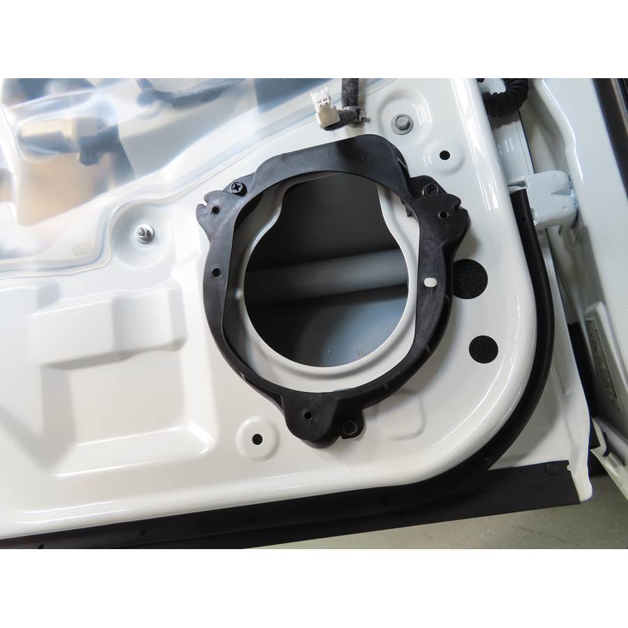 2024 Nissan Frontier Rear door speaker removed