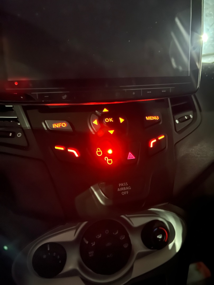 Metra 99-5825 Dash Kit (Silver) Install A New Single-DIN Car Stereo In