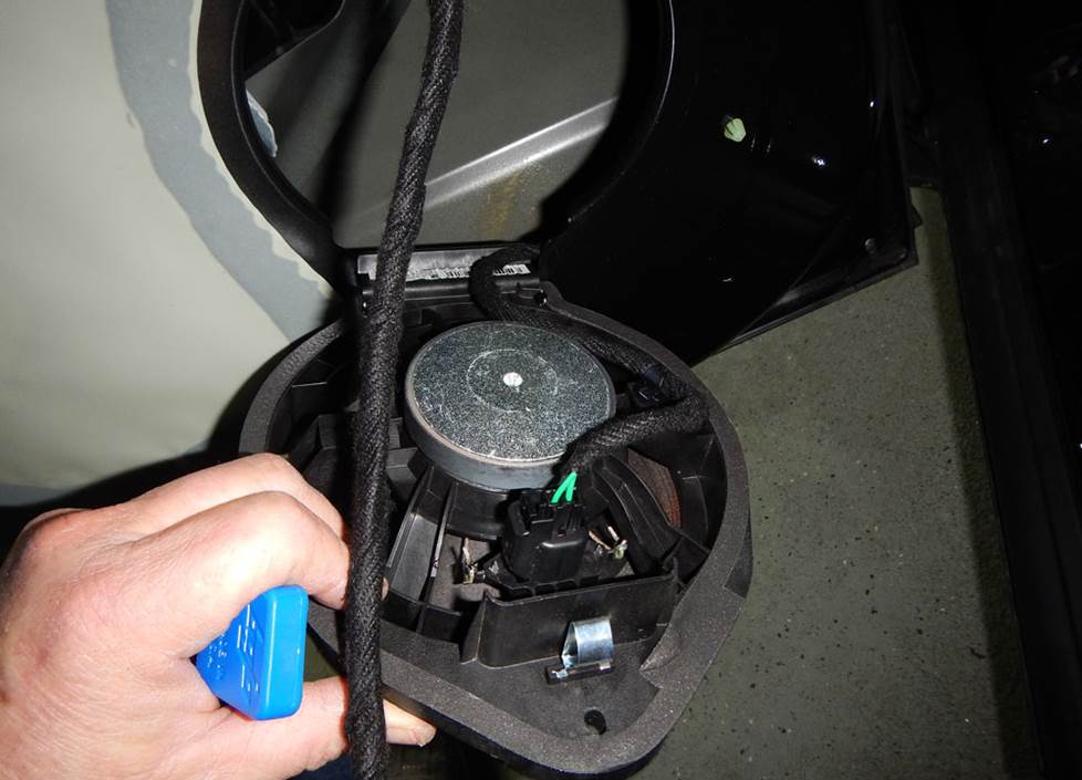 chevy trax factory speaker removal
