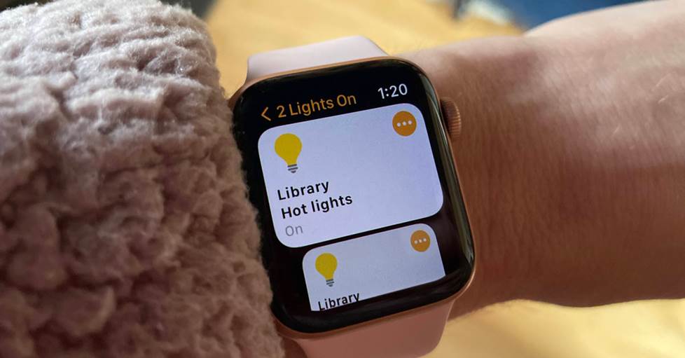 Philips Hue app on an Apple Watch