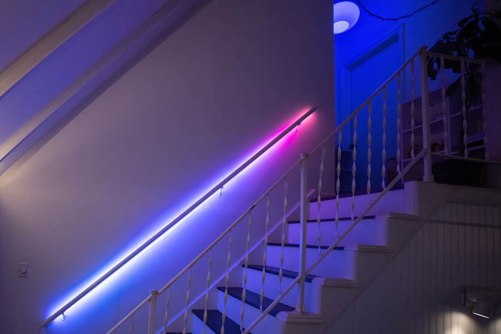 Smart lighting guide