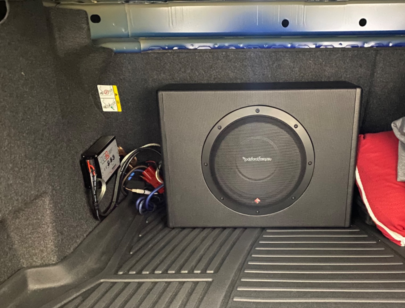 Rockford Fosgate P300-10 Subwoofer de 10 auto-amplificado