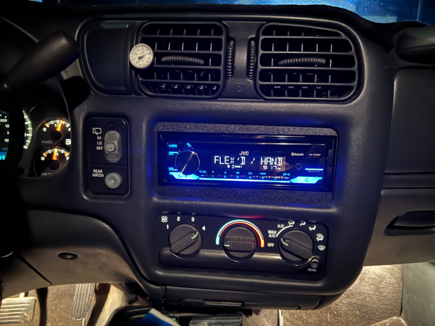 Customer Reviews: JVC KD-TD72BT CD receiver at Crutchfield