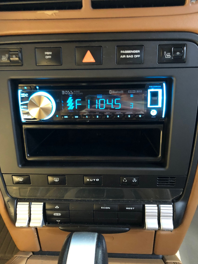 Autoradio CD avec technologie BLUETOOTH<sup>MD</sup>