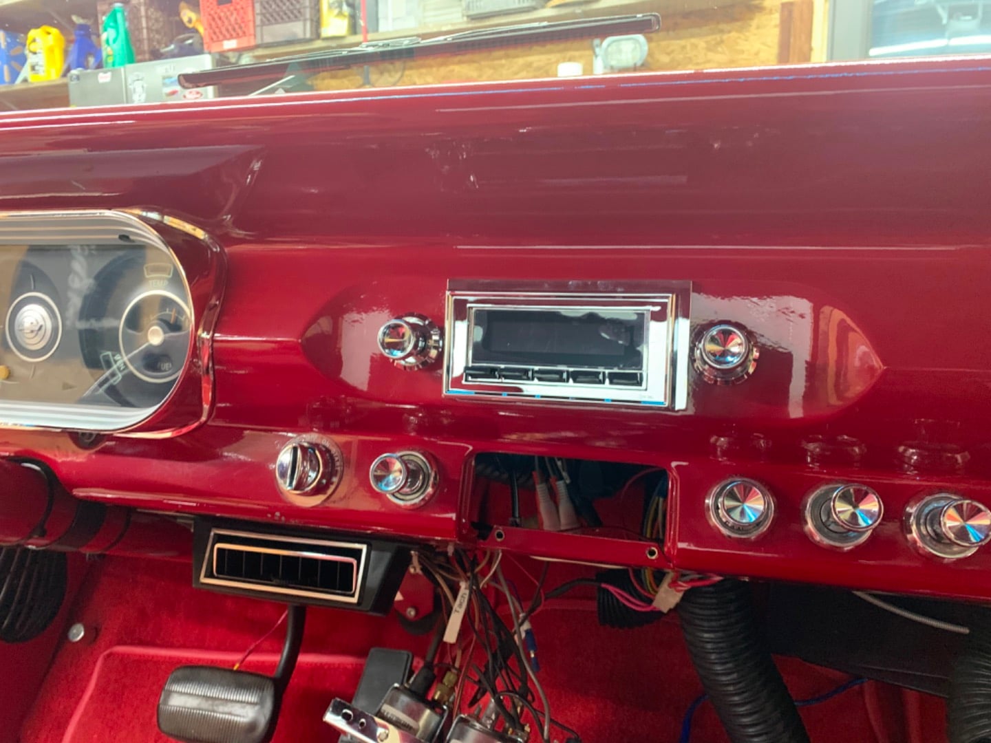 Customer Reviews: RetroSound RetroRadio M4HD (Chrome Face/Black Buttons ...