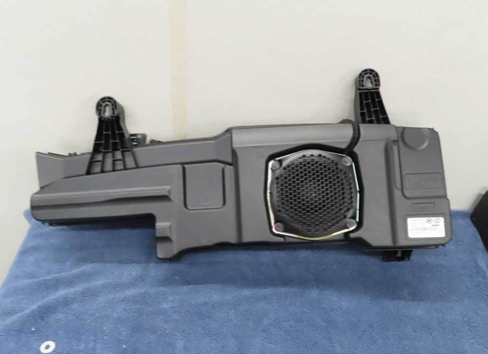 hyundai santa cruz rear wall subwoofer
