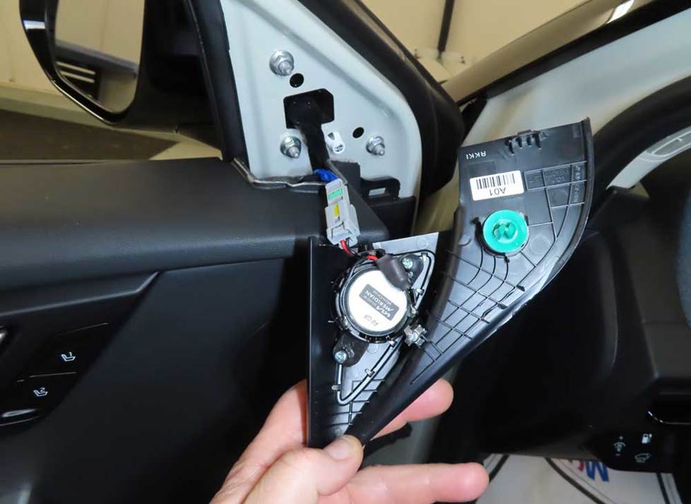Kia EV6 front door tweeter