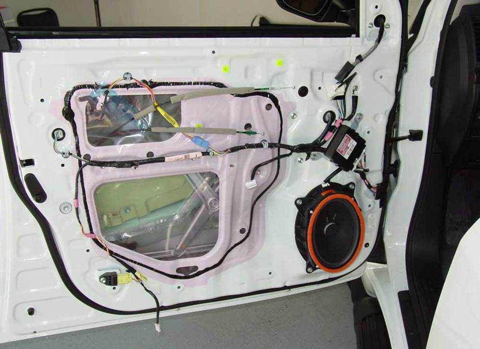 Toyota Land Cruiser front door speakers