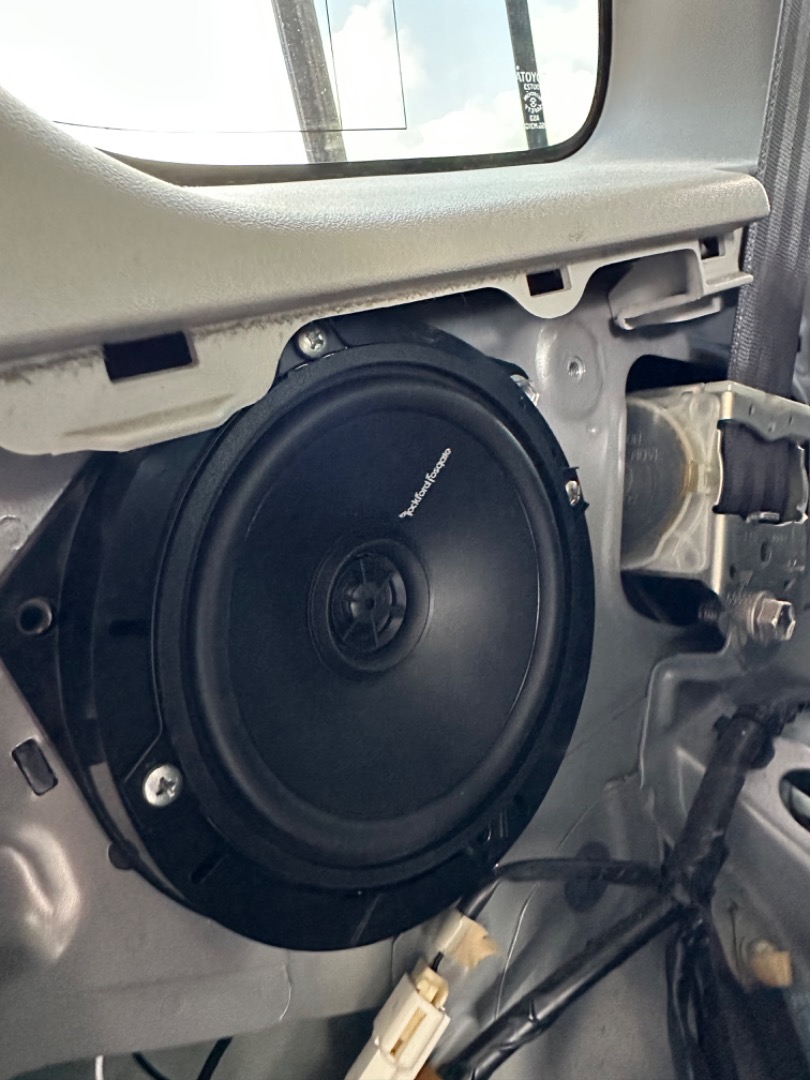 Scosche SAHR6 6.5" Speaker Adapter | For Select 2005-Up Acura & Honda Vehicles