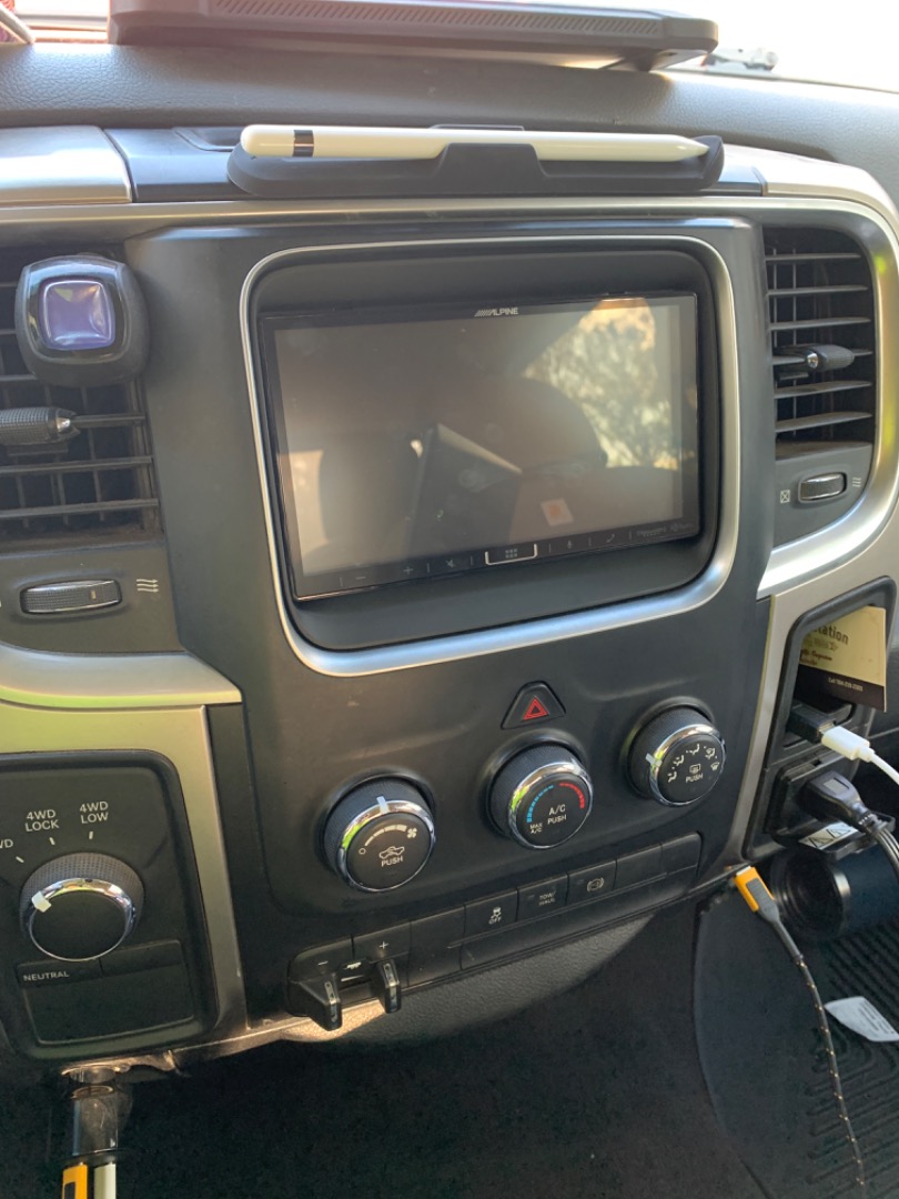 Customer Reviews: Alpine iLX-407 Digital multimedia receiver (does not ...