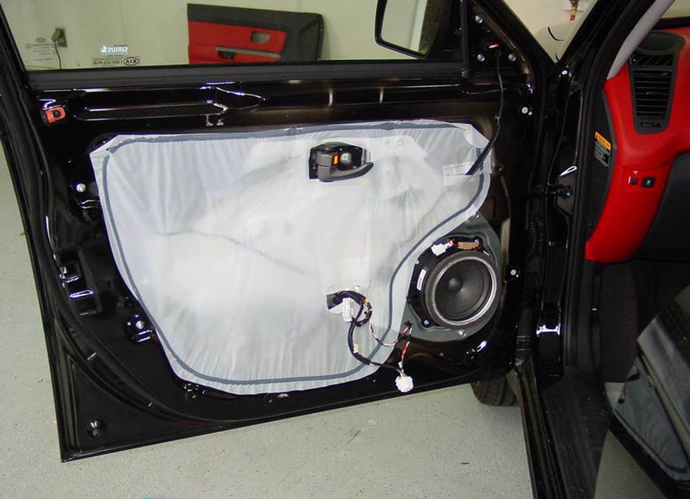kia soul front door with panel removed