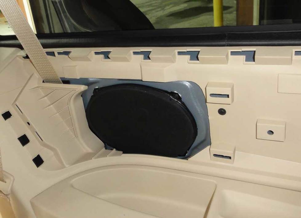 Rear side panel speakers on a Chrysler Town & Country