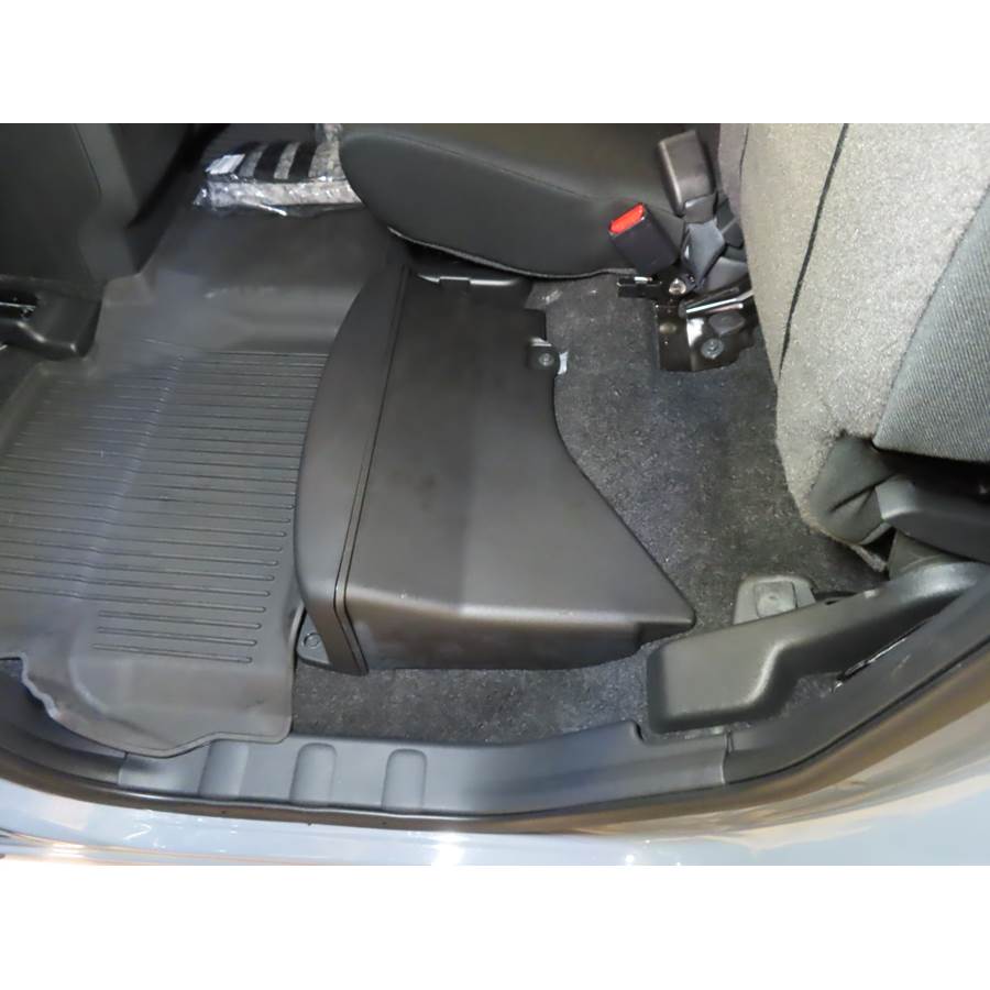 2024 Nissan Frontier Rear seat speaker location