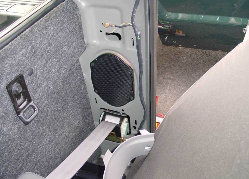 2006 f250 sub box hot sale