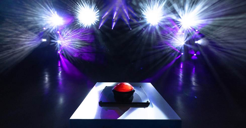 Harman demo space with smoke and lasers