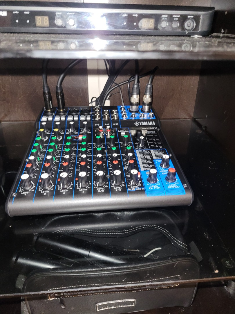 Customer Reviews: Yamaha MG10XU 10-channel mixer — with