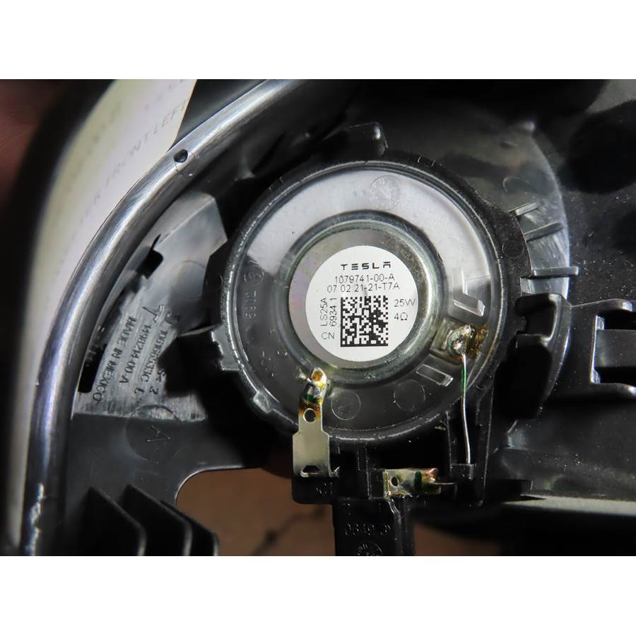 2020 Tesla Model Y Front door tweeter