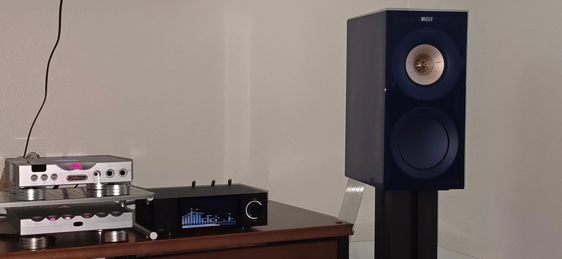 Customer Reviews: KEF R3 Meta (Indigo Gloss) Bookshelf speakers at