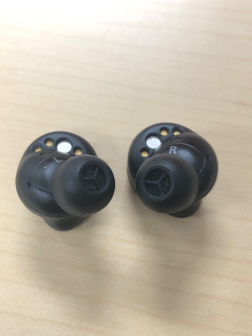 Technics EAH-AZ80 ブラック Technics EAH-AZ80 wireless Bluetooth earphone Silver Black