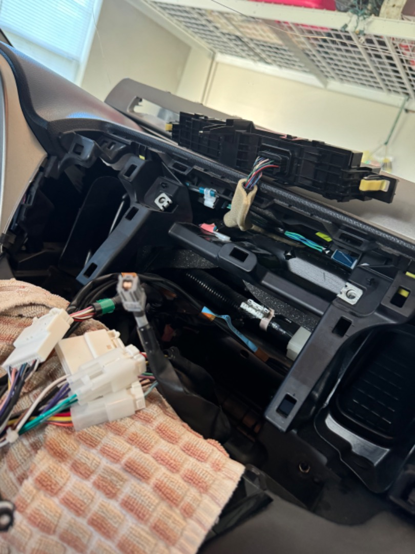 Customer Reviews Crutchfield ReadyHarness™ Service Let us connect your