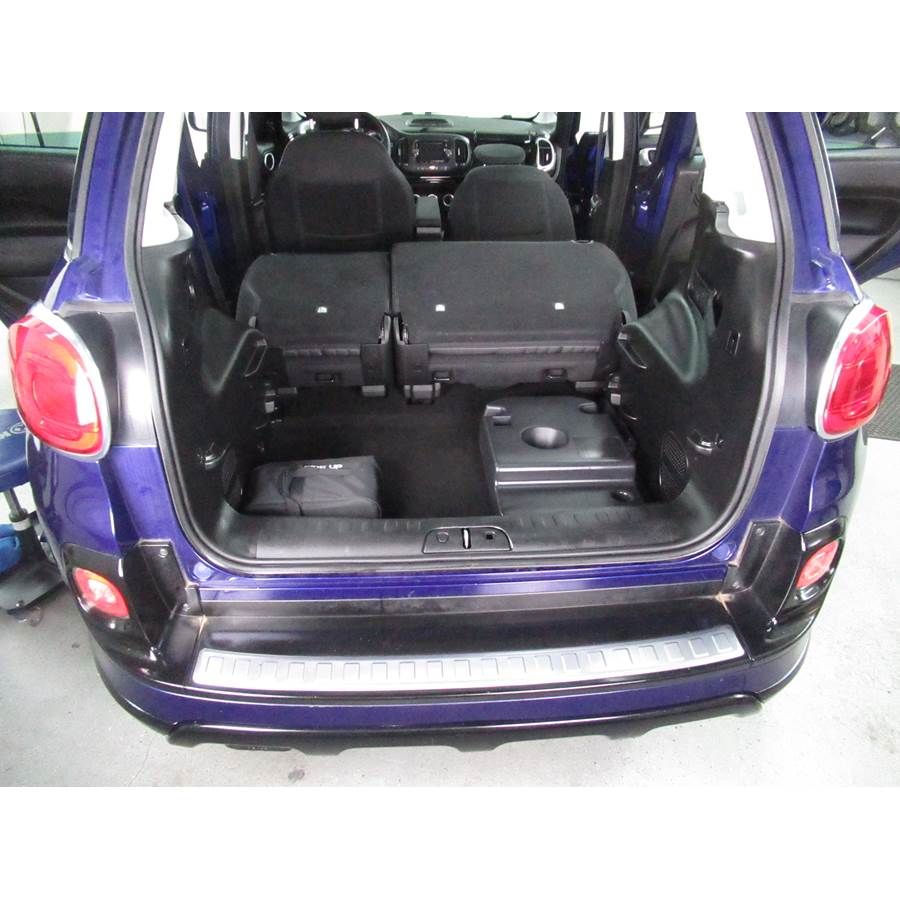 2015 Fiat 500L Cargo space