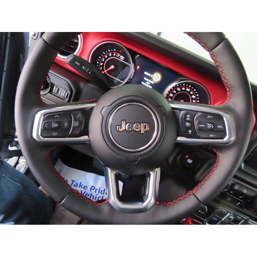 2024 Jeep Gladiator Steering wheel audio controls
