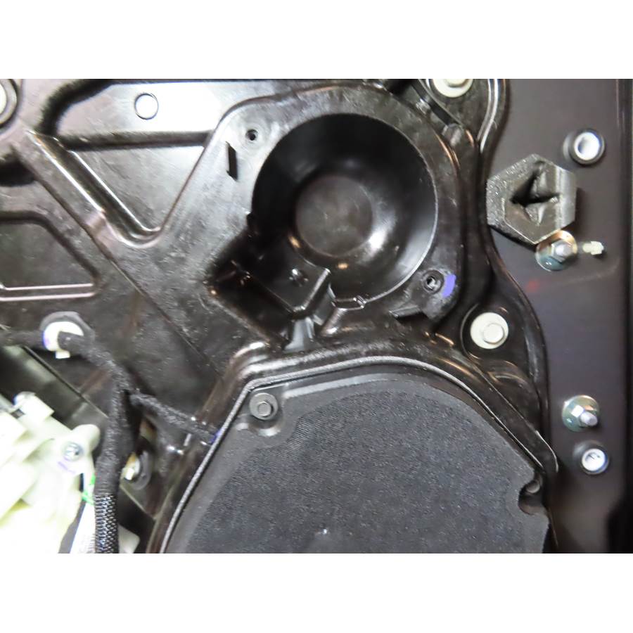 2022 Jeep Grand Cherokee Rear door tweeter removed