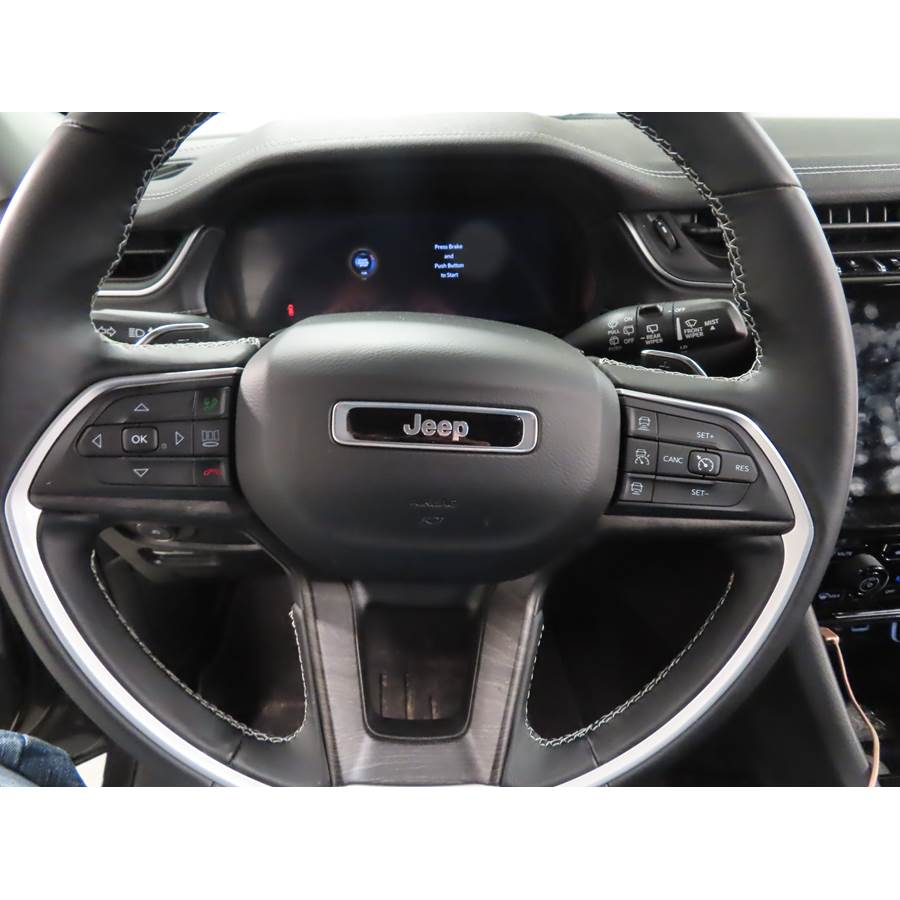 2022 Jeep Grand Cherokee Steering wheel audio controls