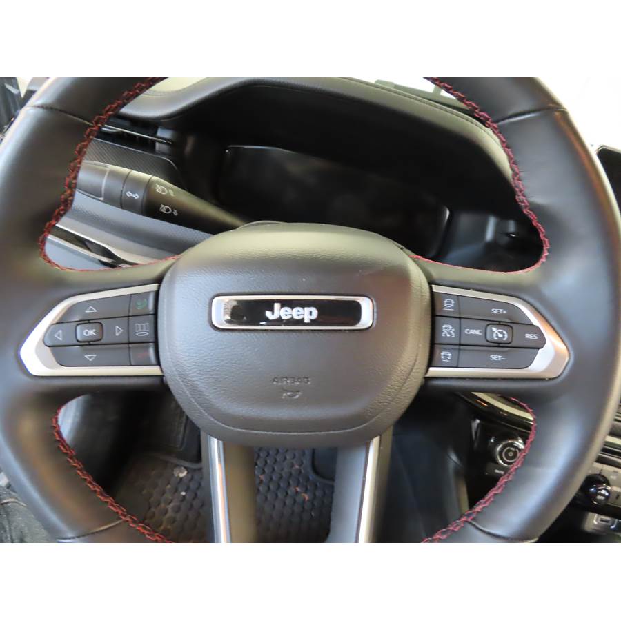 2024 Jeep Compass Steering wheel audio controls