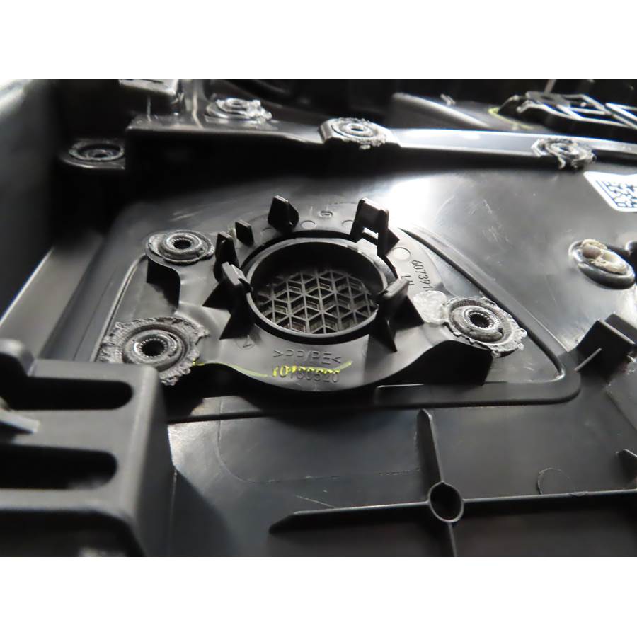 2022 Toyota Tundra Rear door tweeter removed