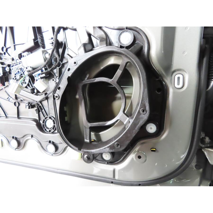 2021 Ford Explorer Front door woofer removed