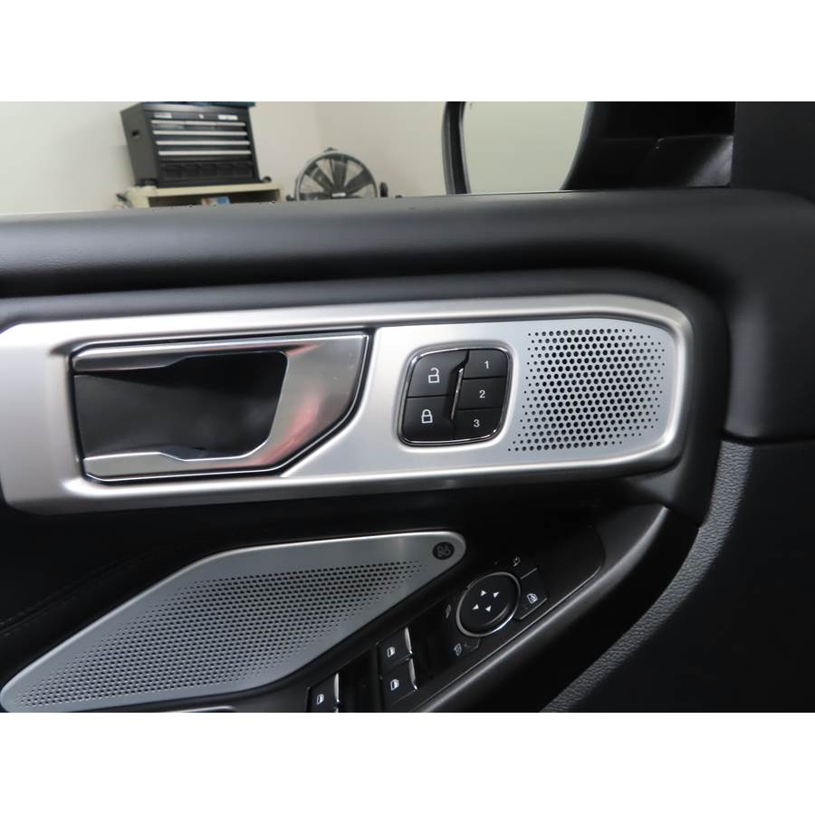 2023 Ford Explorer Front door tweeter location