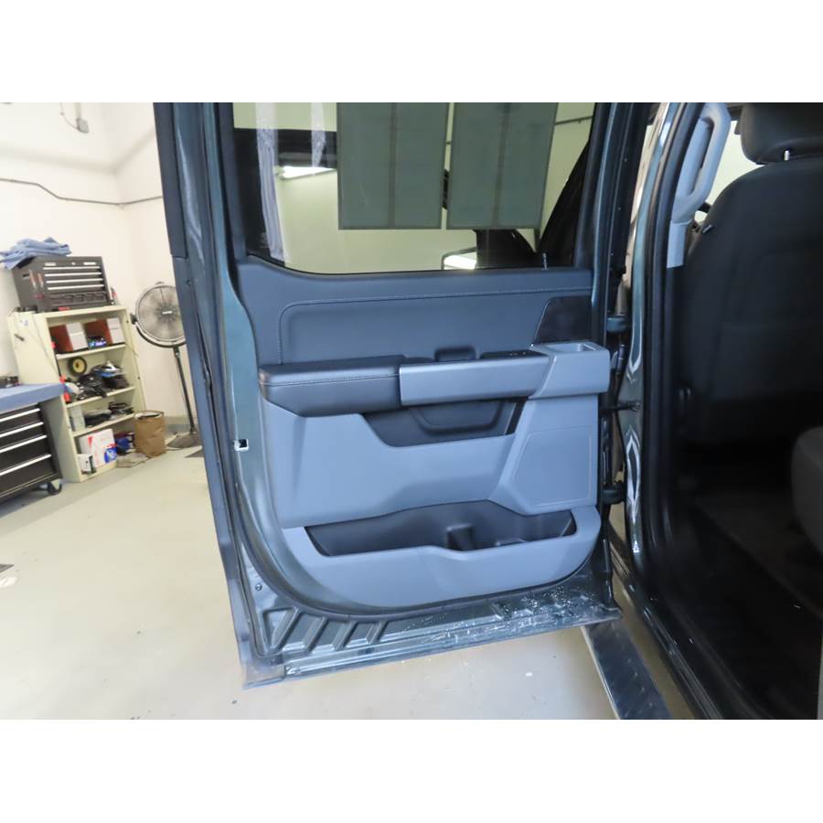 2024 Ford F-250 Rear door speaker location