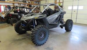 2022 Polaris RZR Pro R Exterior