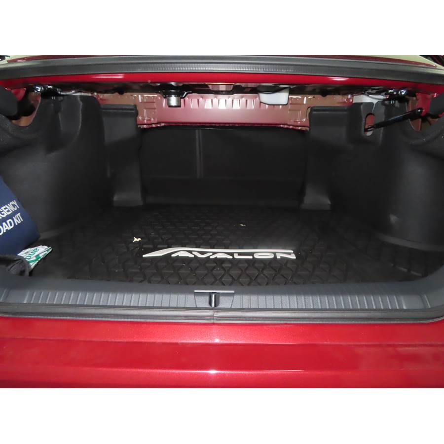2021 Toyota Avalon Cargo space