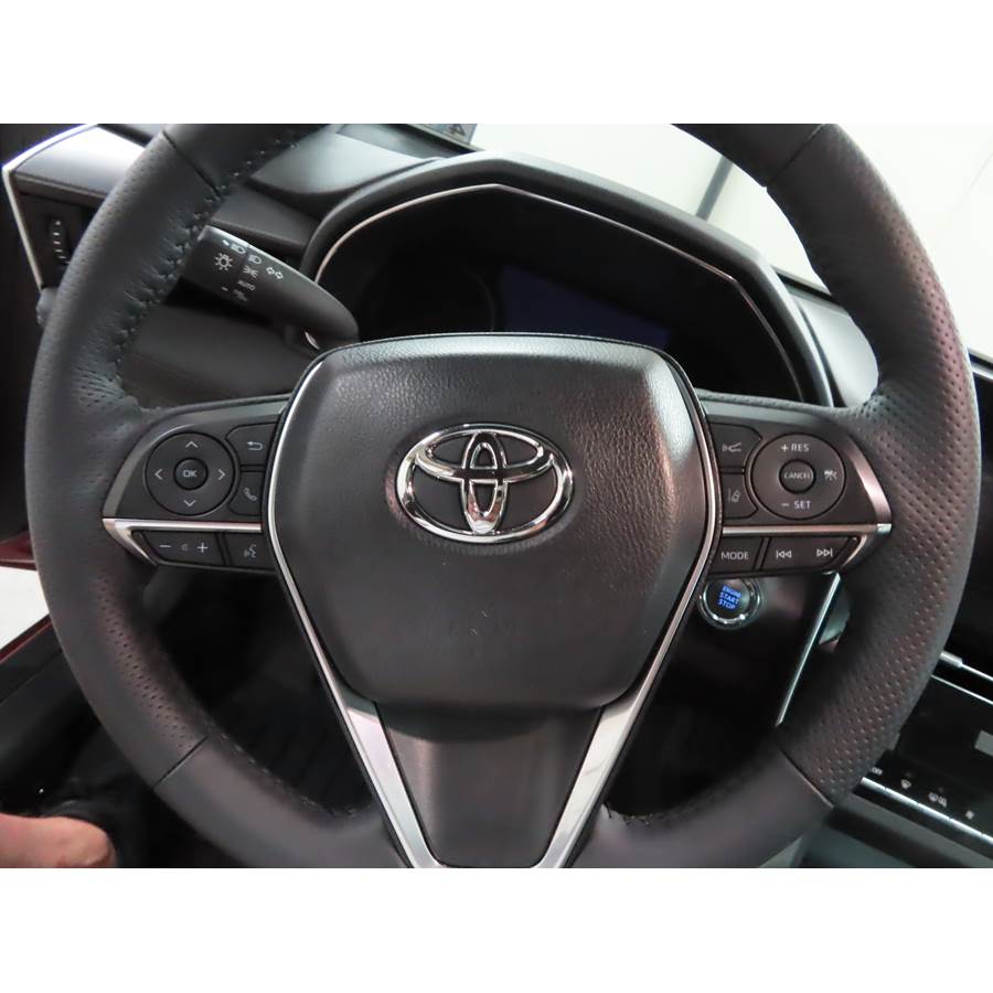 2022 Toyota Avalon Steering wheel audio controls