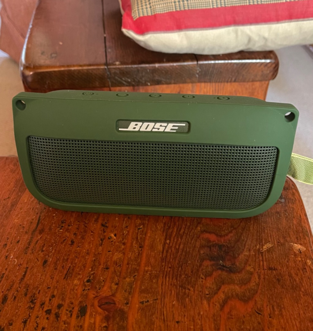 Customer Reviews: Bose SoundLink Flex (Cypress Green) Portable