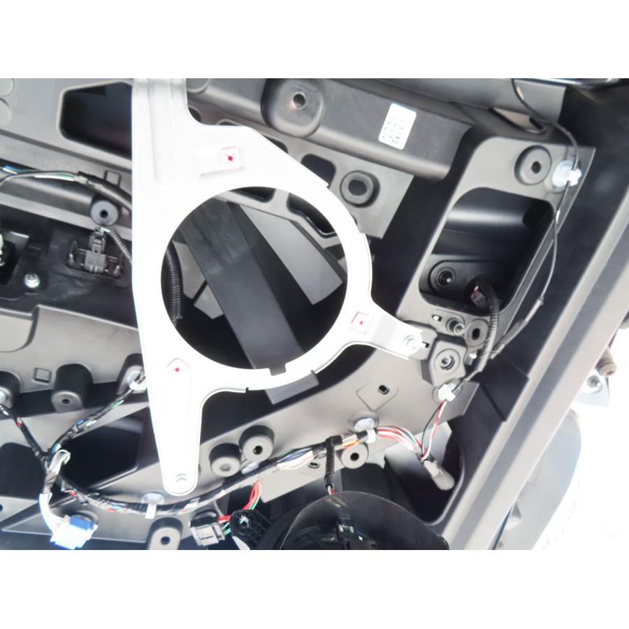 2021 Toyota Sienna Tail door speaker removed