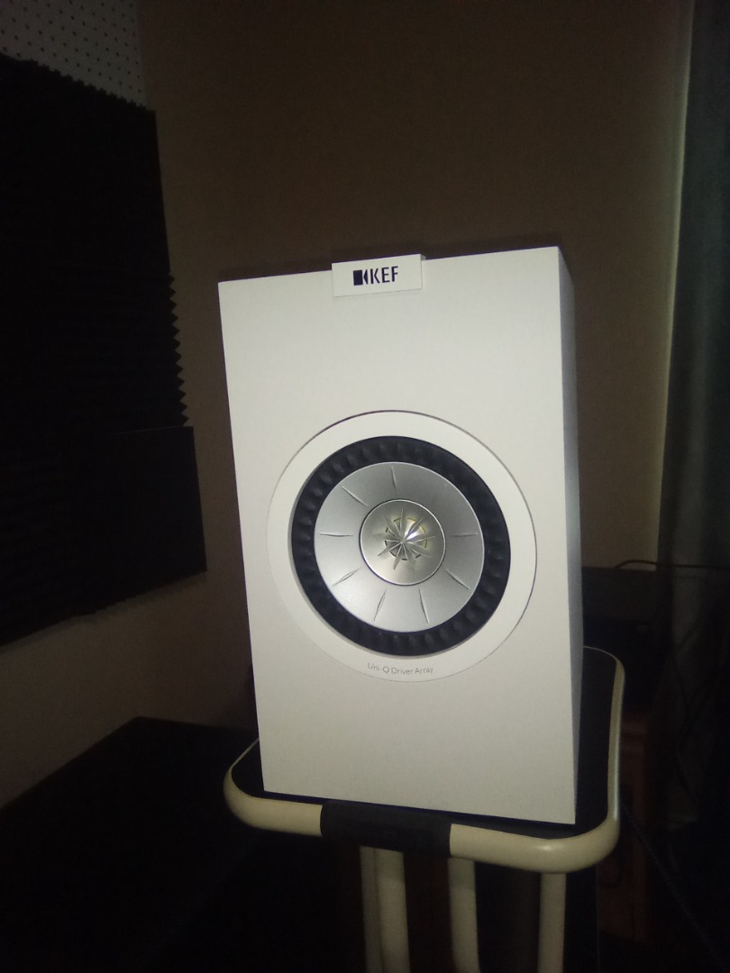 Customer Reviews: KEF Q150 (White) Bookshelf speakers at Customer Reviews: KEF Q150 (White) Bookshelf speakers at