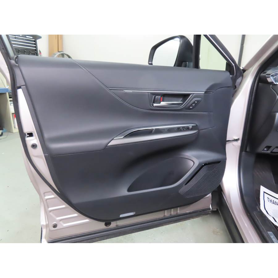 2021 Toyota Venza Front door speaker location