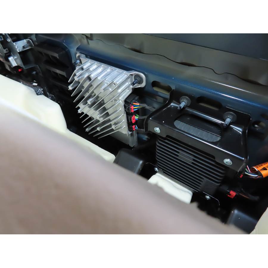 2022 Chevrolet Silverado 1500 Factory amplifier