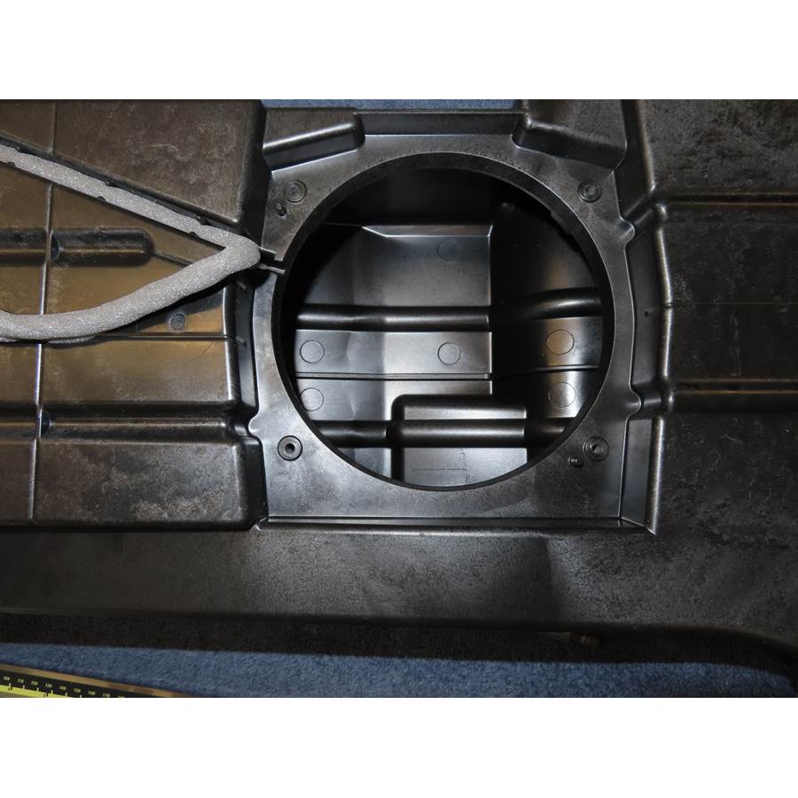 2022 Chevrolet Silverado 1500 Center console speaker removed