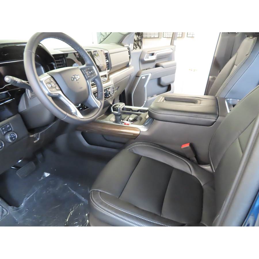 2022 GMC Sierra 1500 Center console speaker location