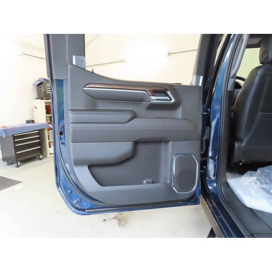 2022 GMC Sierra 1500 Rear door speaker location