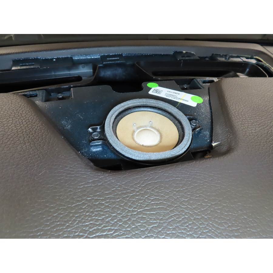 2024 Chevrolet Suburban Center dash speaker