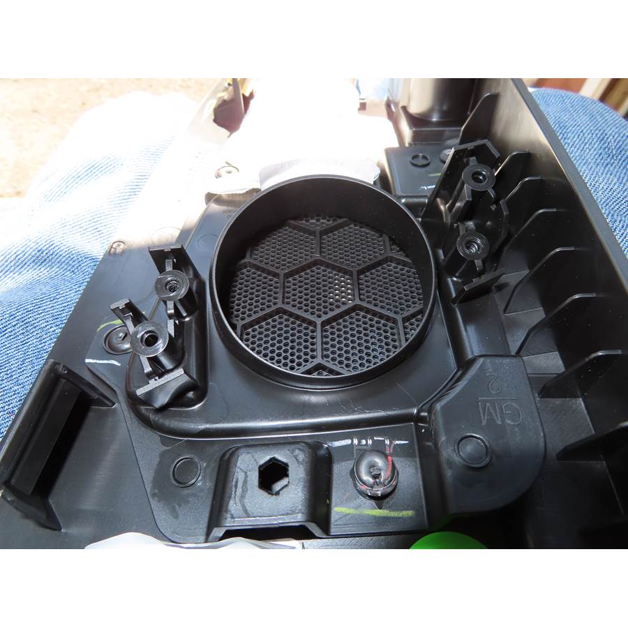 2023 GMC Yukon Rear pillar speaker removed