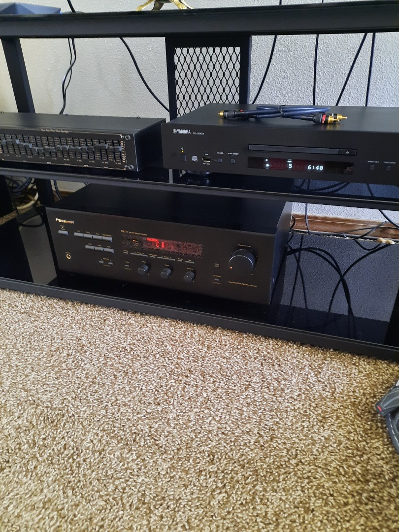 Customer Reviews: Yamaha CD-S303 Single-disc CD player with Customer Reviews: Yamaha CD-S303 Single-disc CD player with