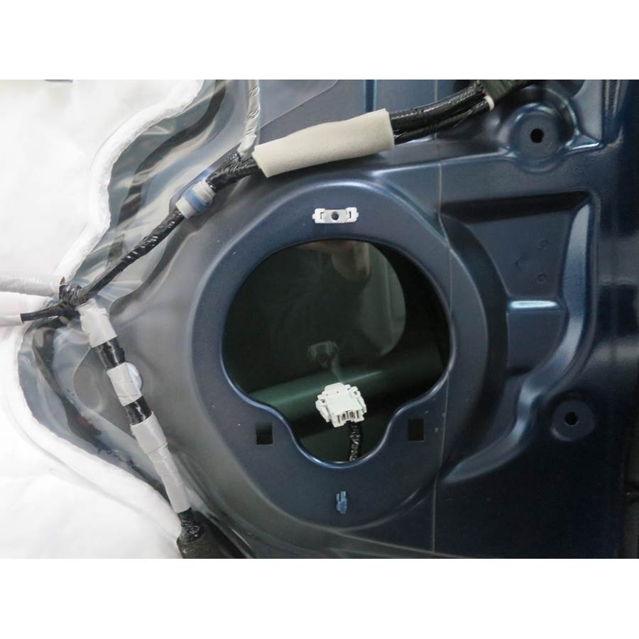 2017 Honda CRV Front door woofer removed