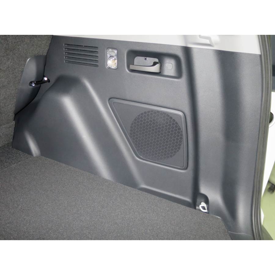 2021 Honda CRV Far-rear side speaker location