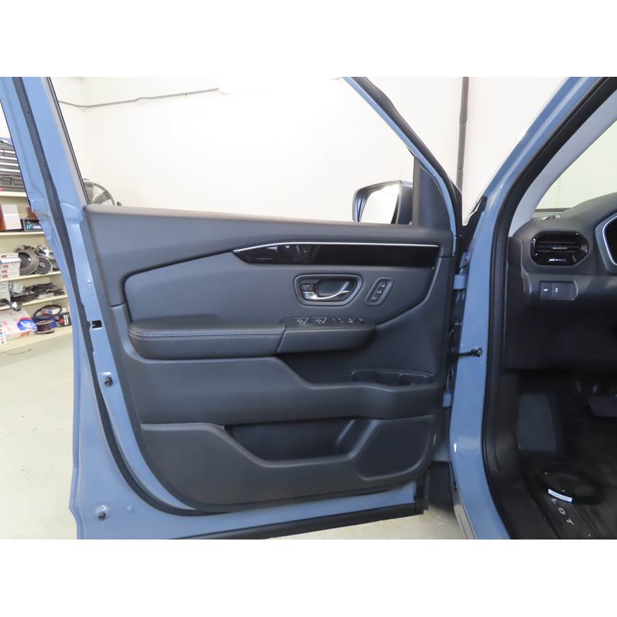 2023 Honda Pilot Front door speaker location